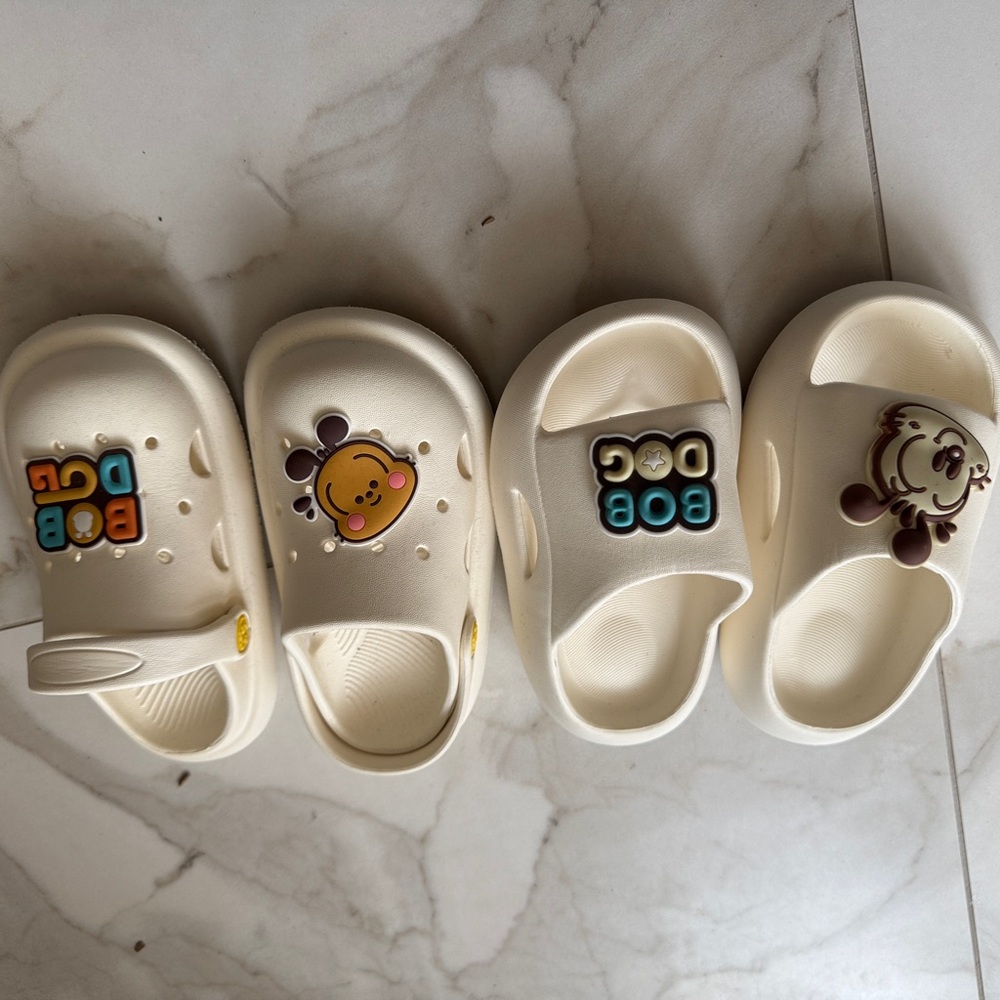 Kids Cream Sandals❣️2 Pairs